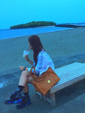 「HUF」｜「アイテム（その他アウター）」を使った、akinaさん（レディース・160cm）の春コーディネート