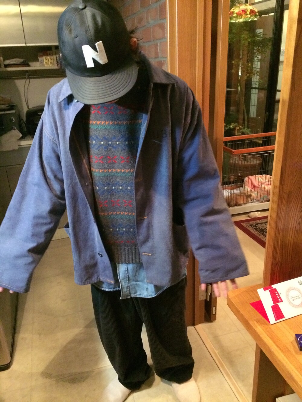 「古着、お母さん撮影ありがと、キャップ、ニット、高校生」｜「Name.のアイテム（キャップ、ブラック系）」を使った、ししさん（メンズ・170cm）の冬コーディネートの1枚目の写真