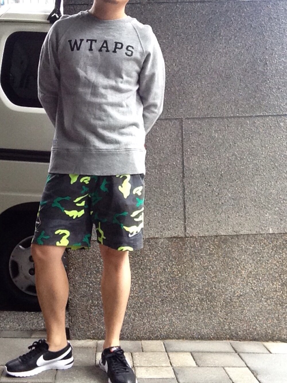 「wtaps、FCRB、nikelab」｜「WTAPSのアイテム（スウェット、グレー系）」を使った、P-Y-U-N-T-Aさん（メンズ・165cm）の夏コーディネートの1枚目の写真