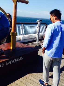 「H&M（エイチ・アンド・エム）のアイテム（その他パンツ、グレー系）」を使った、WATAKさん（メンズ・172cm）の秋コーディネート