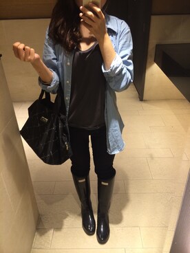 顏小皮さんのコーディネート