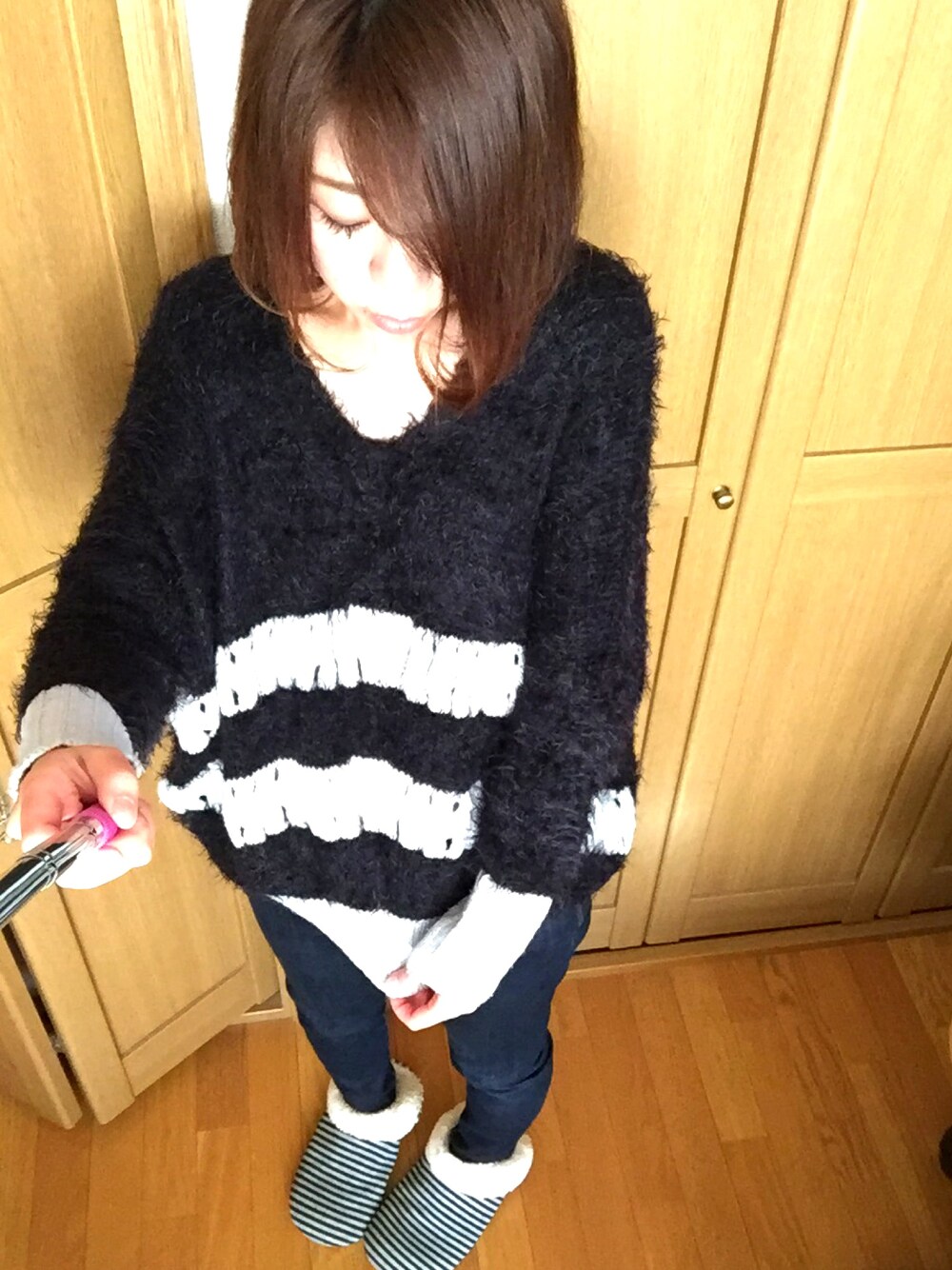 「MOUSSYのアイテム（ニット/セーター、ブラック系）」を使った、ぷぷさん（レディース・161cm）の冬コーディネートの1枚目の写真