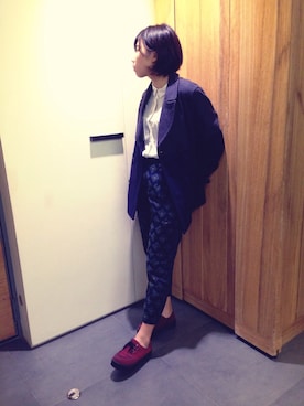 「red」｜「アイテム（チェスターコート）」を使った、YHCさん（レディース・159cm）の冬コーディネート