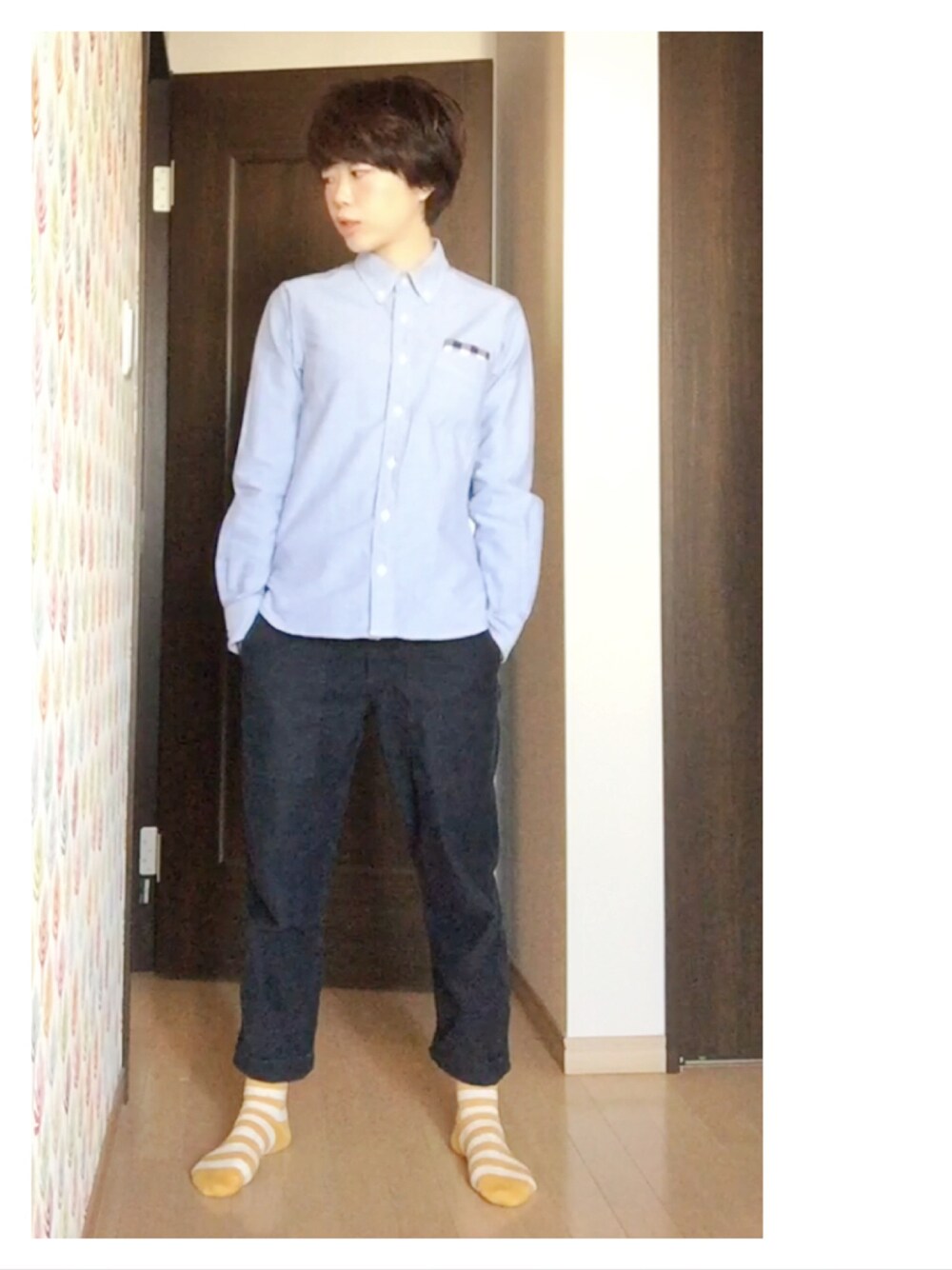「ボーイッシュ、メンズライク、メンズサイズ、ショートヘア」｜「無印良品のアイテム（シャツ/ブラウス、ブルー系）」を使った、よしさん（レディース・163cm）の春コーディネートの1枚目の写真