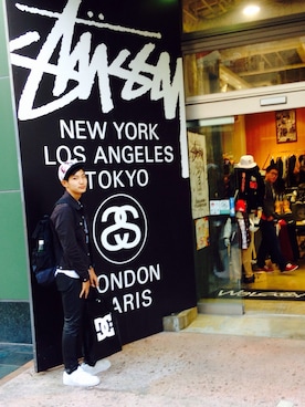 じんてぃすさんのコーディネート