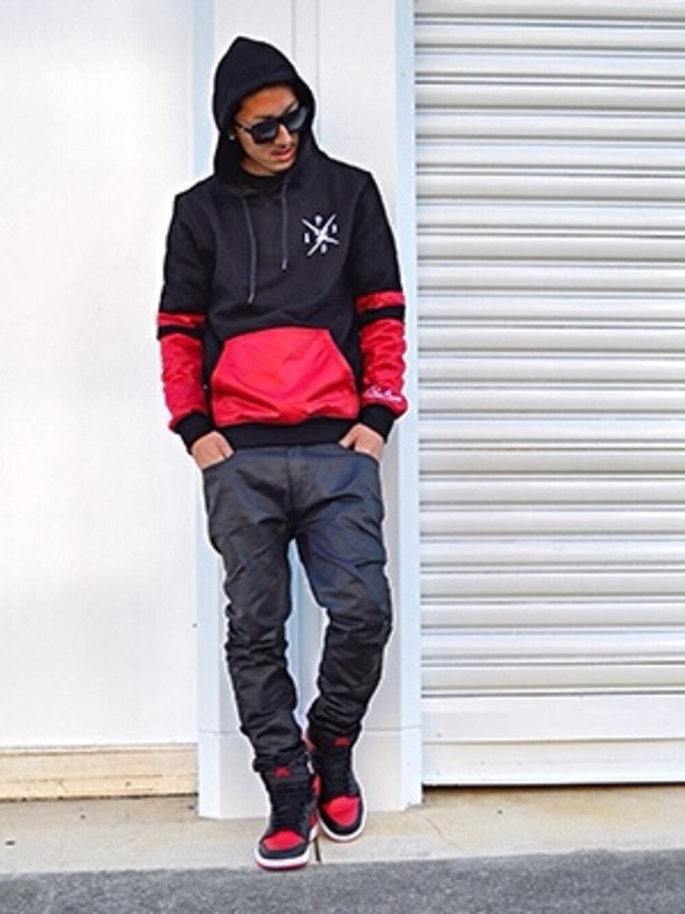 「jordan1、YOLO Ltd.、PostGame」｜「PostGame 2Piece Hoody（パーカー、ブラック系）」を使った、RAYさん（メンズ・176cm）の冬コーディネートの1枚目の写真