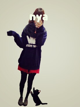 「アイテム（デニムパンツ、レッド系）」を使った、うららこ。さん（レディース・157cm）の冬コーディネート