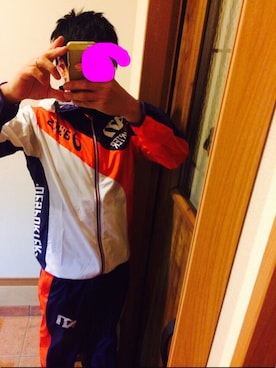 「ASICS（アシックス）のアイテム（その他）」を使った、おこのみやきさん（メンズ・173cm）の秋コーディネート
