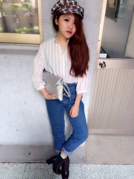 「QUEEN SHOP（クイーンショップ）のアイテム（シャツ/ブラウス、ホワイト系）」を使った、李忌攻さん（レディース・156cm）の秋コーディネート