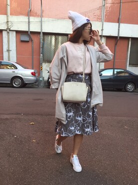 「Champion（チャンピオン）のアイテム（ニットキャップ/ビーニー、ホワイト系）」を使った、李忌攻さん（レディース・156cm）の冬コーディネート