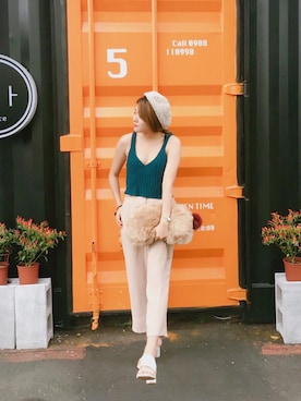 「ZARA（ザラ）のアイテム（ハンドバッグ、ブラウン系）」を使った、李忌攻さん（レディース・156cm）の秋コーディネート