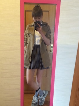 「ソックス」｜「アイテム（トレンチコート）」を使った、KUMIさん（レディース・163cm）の冬コーディネート