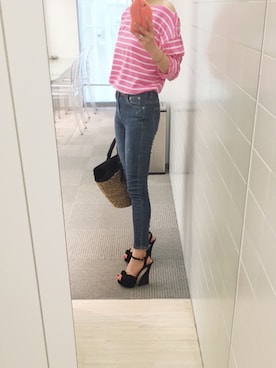 「Charlotte Olympia（シャーロットオリンピア）のアイテム（サンダル）」を使った、fumikoさん（レディース・160cm）の夏コーディネート