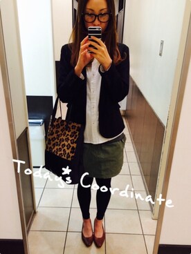 「FERRAGAMO（フェラガモ）のアイテム（パンプス、ブラウン系）」を使った、Tomomi❤︎さん（レディース・165cm）の秋コーディネート