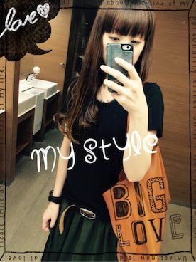「GLOBAL WORK（グローバルワーク）のアイテム（Tシャツ/カットソー、ブラック系）」を使った、Tomomi❤︎さん（レディース・165cm）の夏コーディネート