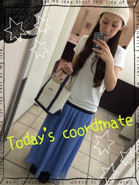 「GU（ジーユー）のアイテム（Tシャツ/カットソー、ホワイト系）」を使った、Tomomi❤︎さん（レディース・165cm）の夏コーディネート