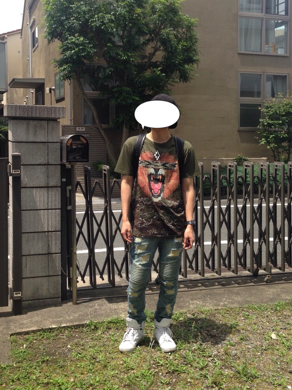 「MARCELO BURLON、gshock、GIVENCHY、バックパック、stampd'LA、yohjiyamamoto、ストリート、デニム、キャップ」｜「MARCELO BURLONのアイテム（Tシャツ/カットソー、グリーン系）」を使った、メジロマックイーン🐴さん（メンズ・177cm）の夏コーディネートの1枚目の写真
