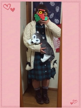 「カウチンセーター」｜「アイテム（クラッチバッグ）」を使った、ひなさん（レディース・146cm）の冬コーディネート