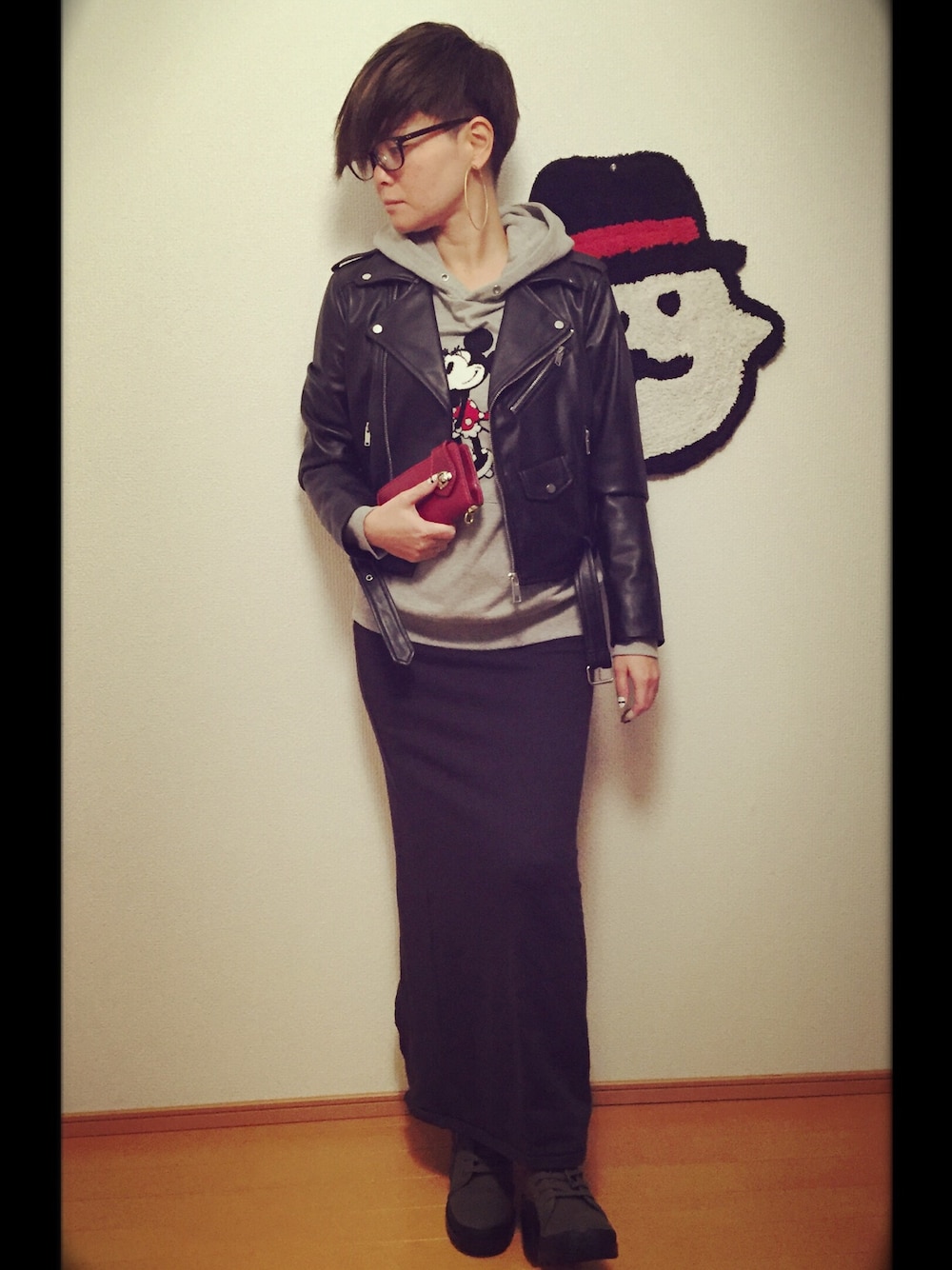 「Right-on WOMEN'Sのアイテム（パーカー、グレー系）」を使った、Daniel555さん（レディース・155cm）の秋コーディネートの1枚目の写真