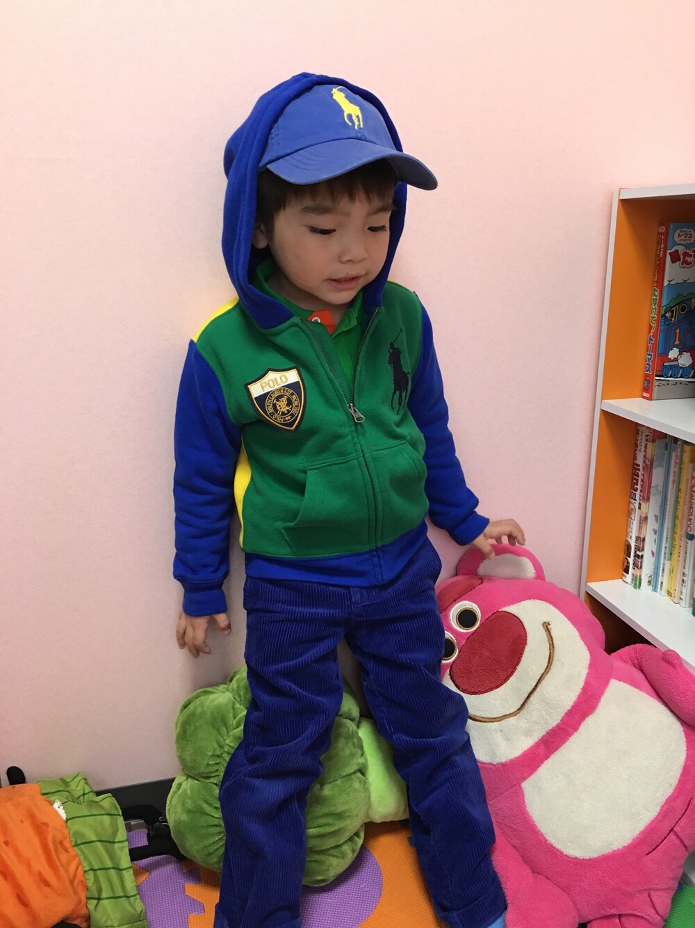 「POLO RALPH LAURENのアイテム（その他、ブルー系）」を使った、Daniel555さん（キッズ・100cm）の冬コーディネートの1枚目の写真