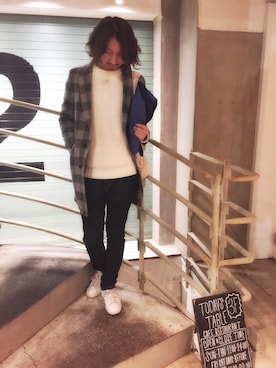 「TODAY'S SPECIAL（トゥデイズスペシャル）のアイテム（ショルダーバッグ）」を使った、Yoshiさん（メンズ・180cm）の春コーディネート