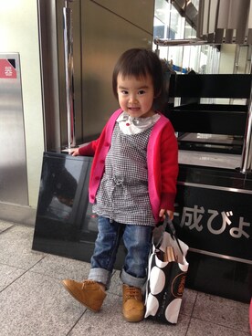 「SWAP MEET MARKET（スワップミートマーケット）のカーディガン

（その他アウター、ピンク系）」を使った、ぽんちゅうさん（キッズ・110cm）の冬コーディネート
