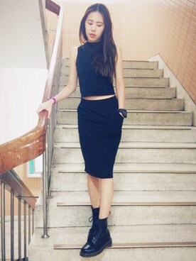 「school」｜「アイテム（口紅/リップティント/グロス）」を使った、Mimi Tsaiさん（レディース・159cm）の秋コーディネート