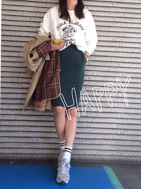 「L.H.P（エルエイチピー）のアイテム（スウェット）」を使った、岩谷 英里子さん（レディース・169cm）の春コーディネート