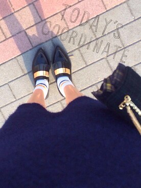 「ZARA（ザラ）のアイテム（パンプス）」を使った、岩谷 英里子さん（レディース・169cm）の冬コーディネート