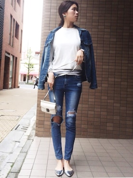 「アイテム（アナログ腕時計）」を使った、岩谷 英里子さん（レディース・169cm）の春コーディネート