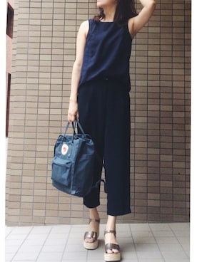 「アイテム（バックパック/リュック、グレー系）」を使った、岩谷 英里子さん（レディース・169cm）の夏コーディネート