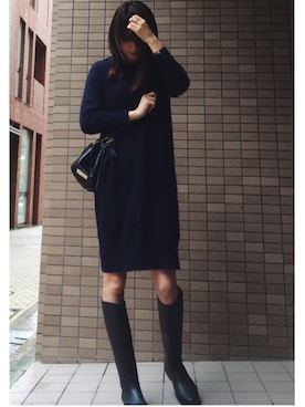 「アイテム（レインシューズ）」を使った、岩谷 英里子さん（レディース・169cm）の秋コーディネート