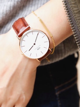 「アイテム（アナログ腕時計）」を使った、岩谷 英里子さん（レディース・169cm）の秋コーディネート