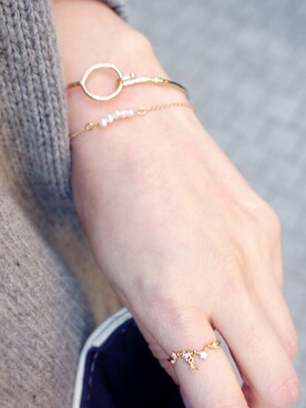 「アイテム（リング）」を使った、岩谷 英里子さん（レディース・169cm）の冬コーディネート