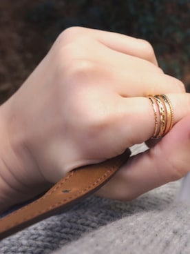 「アイテム（リング）」を使った、岩谷 英里子さん（レディース・169cm）の春コーディネート