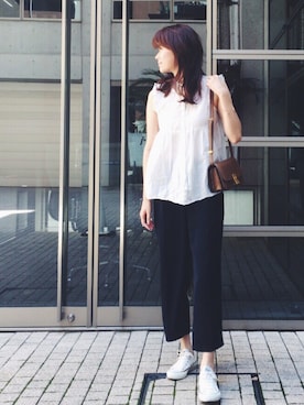 「アイテム（ブレスレット）」を使った、岩谷 英里子さん（レディース・169cm）の春コーディネート