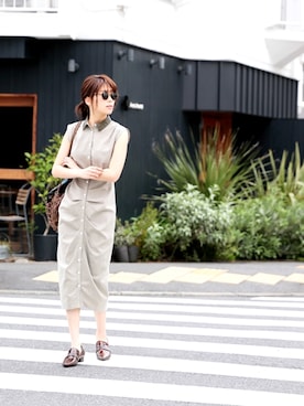 「アイテム（その他シューズ）」を使った、岩谷 英里子さん（レディース・169cm）の春コーディネート