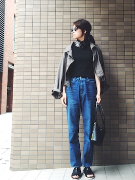 「アイテム（ミリタリージャケット）」を使った、岩谷 英里子さん（レディース・169cm）の春コーディネート