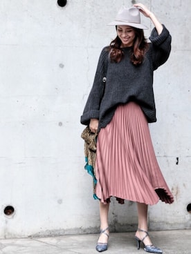 「Ameri（アメリ）のアイテム（帽子）」を使った、岩谷 英里子さん（レディース・169cm）の秋コーディネート