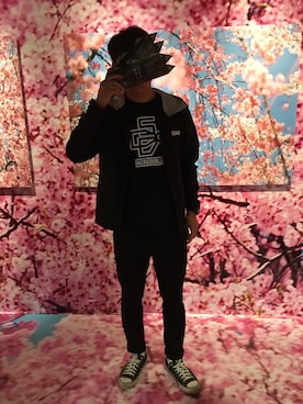 「SQUAD（スクアッド）のアイテム」を使った、林家年さん（メンズ・178cm）の春コーディネート