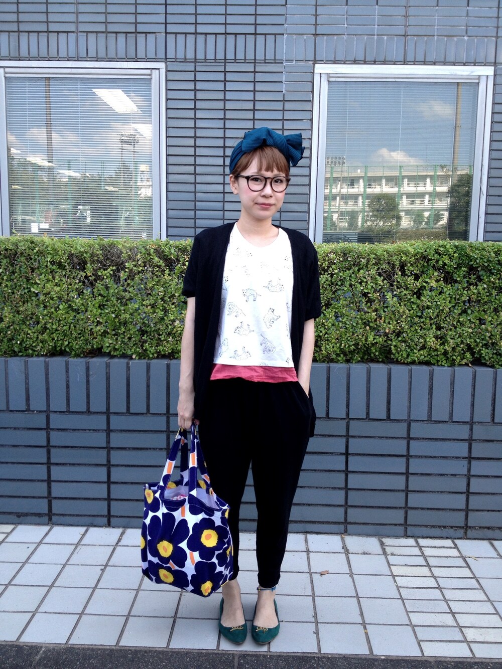 「iのアイテム（Tシャツ/カットソー、ホワイト系）」を使った、ゆかりっぷさん（レディース・155cm）の秋コーディネートの1枚目の写真