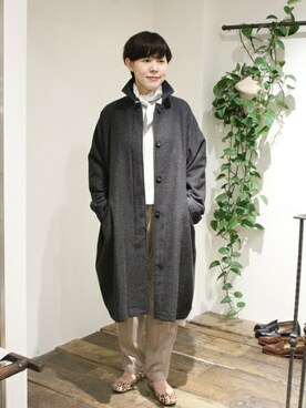 「JOURNAL STANDARD LUXE（ジャーナルスタンダード　ラックス）のアイテム（ステンカラーコート）」を使った、luxe銀座店スタッフさん（レディース・162cm）の秋コーディネート