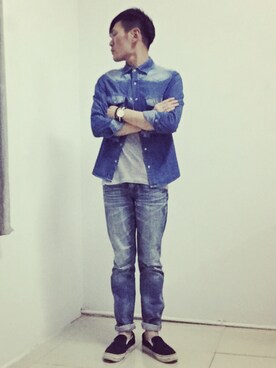「blue」｜「アイテム（モカシン/デッキシューズ）」を使った、Ciangさん（メンズ・172cm）の春コーディネート