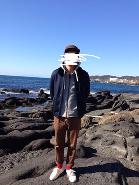 「海」｜「アイテム（ブルゾン）」を使った、まるさん（メンズ・176cm）の冬コーディネート