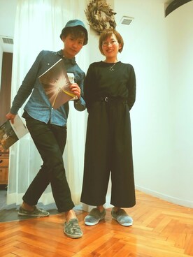 「アイテム（キーホルダー）」を使った、さんおーまりえさん（レディース・160cm）の秋コーディネート