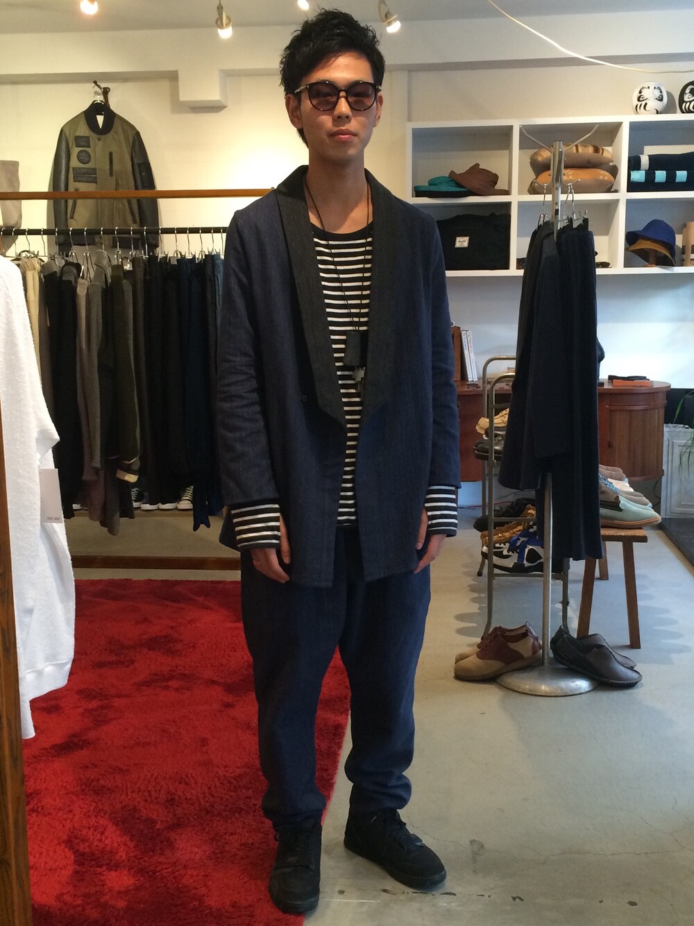 「セットアップ、Laid back」｜「TOM FORDのアイテム（メガネ、ブラウン系）」を使った、Yusei kanoさん（メンズ・178cm）の秋コーディネートの1枚目の写真