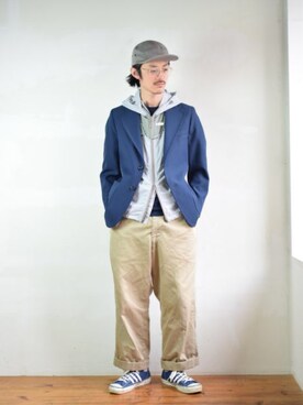 「Tilak（ティラック）のアイテム（トップス）」を使った、poggyさん（メンズ・173cm）の春コーディネート