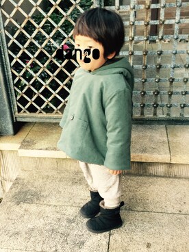 「FITH（フィス）のスウェットパンツ（Pants、グレー系）」を使った、dangoさん（キッズ）の冬コーディネート