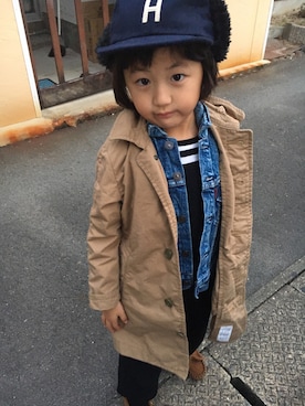 「DENIM DUNGAREE（デニムダンガリー）のアイテム（その他アウター）」を使った、マヒマヒさん（キッズ・110cm）の秋コーディネート