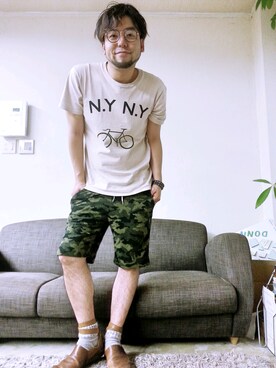 「Design Tshirts Store graniph（デザイン　ティーシャツ　ストア　グラニフ）のアイテム（Tops、ベージュ系）」を使った、ラララレレレさん（メンズ・176cm）の夏コーディネート